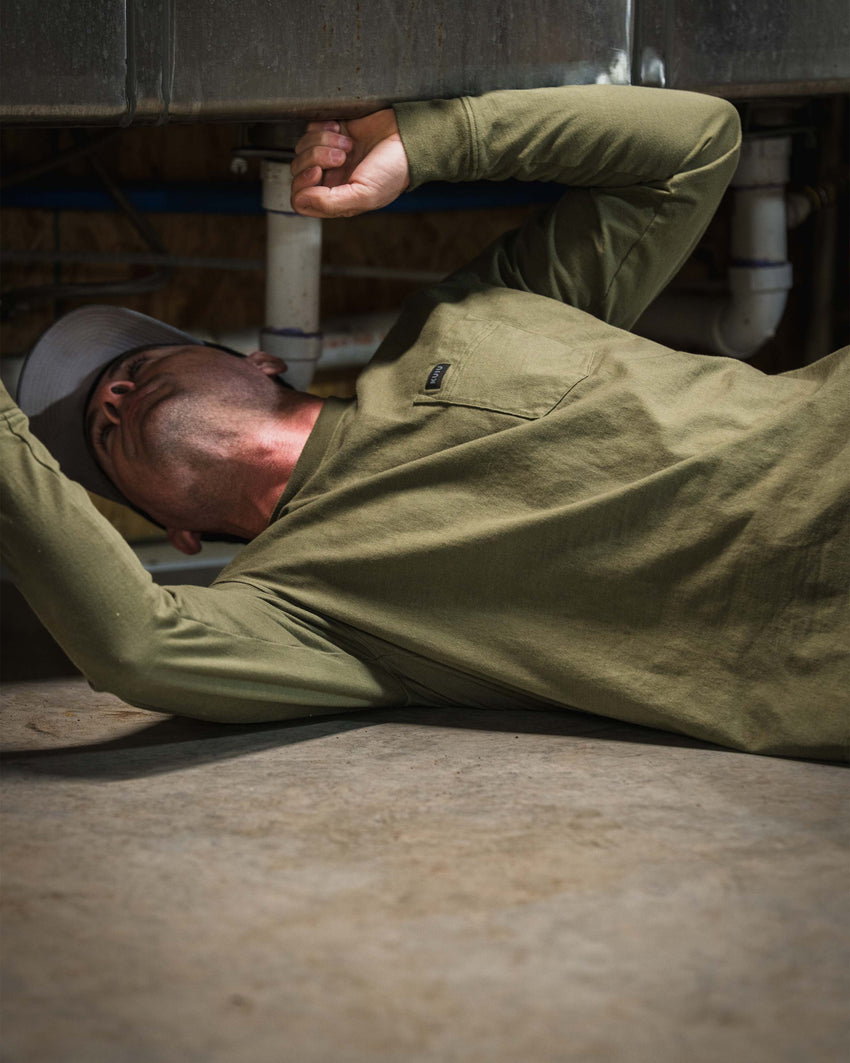 Workgrade LS Pocket Crew | Evergreen